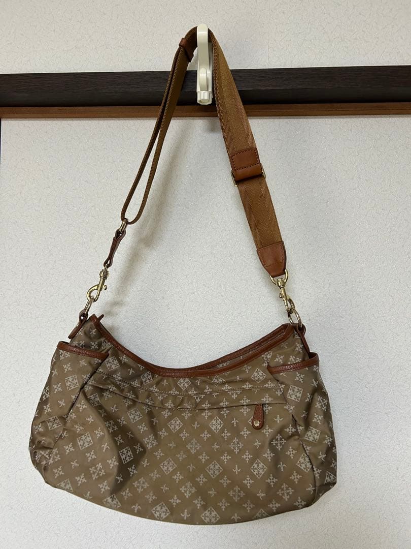 ＊美品＊russet ラシット ショルダーバッグ モノグラム柄 ナイロン レザー