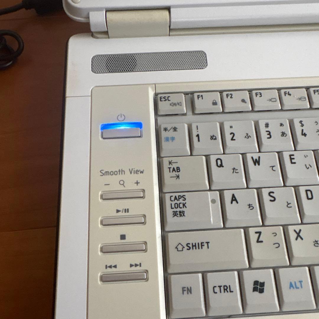 TOSHIBA dynabook AX/940LS 本体 画像3