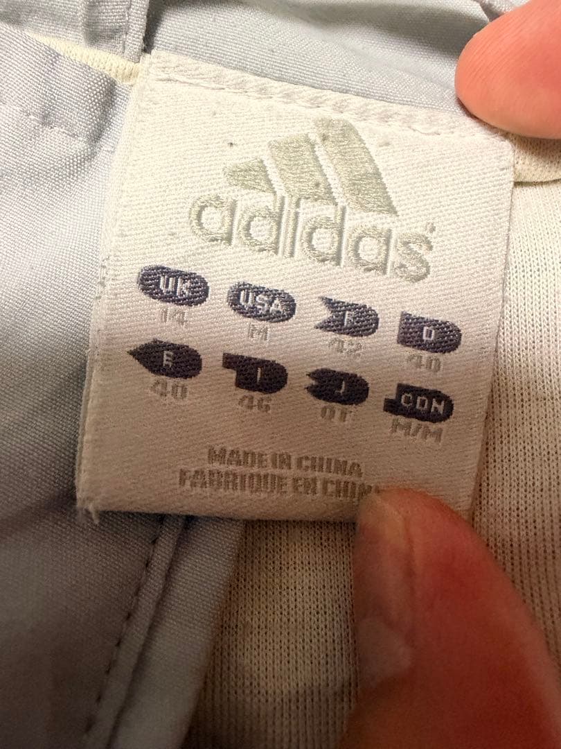 adidas ナイロンジャケット ライトグレー 画像4