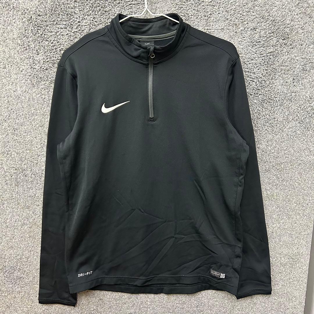 【F137】 NIKE スウッシュロゴ スウェット サイズM ブラック 黒